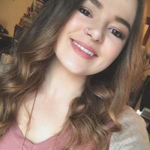 Meet your Posher, Tia